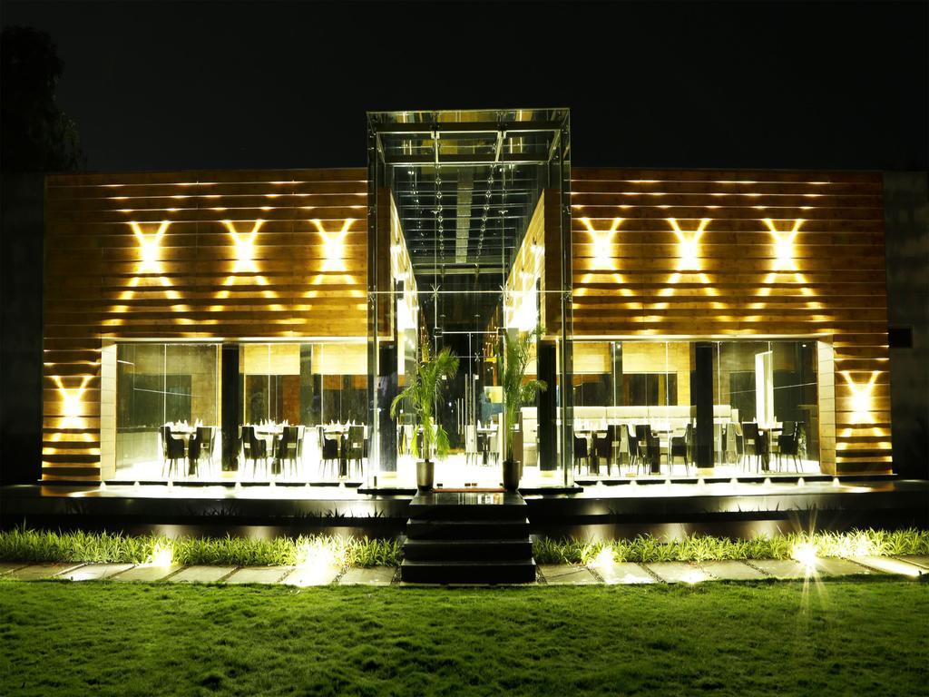 Pleasant Days Resort Chembarambakkam Lake Екстер'єр фото